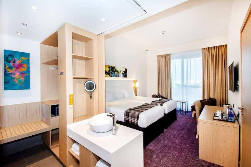 Premier Inn Dubai Dragon Mart Extérieur photo