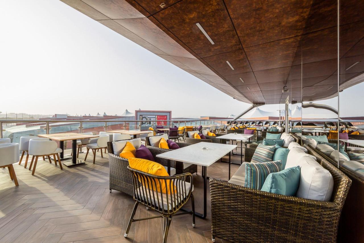 Premier Inn Dubai Dragon Mart Extérieur photo