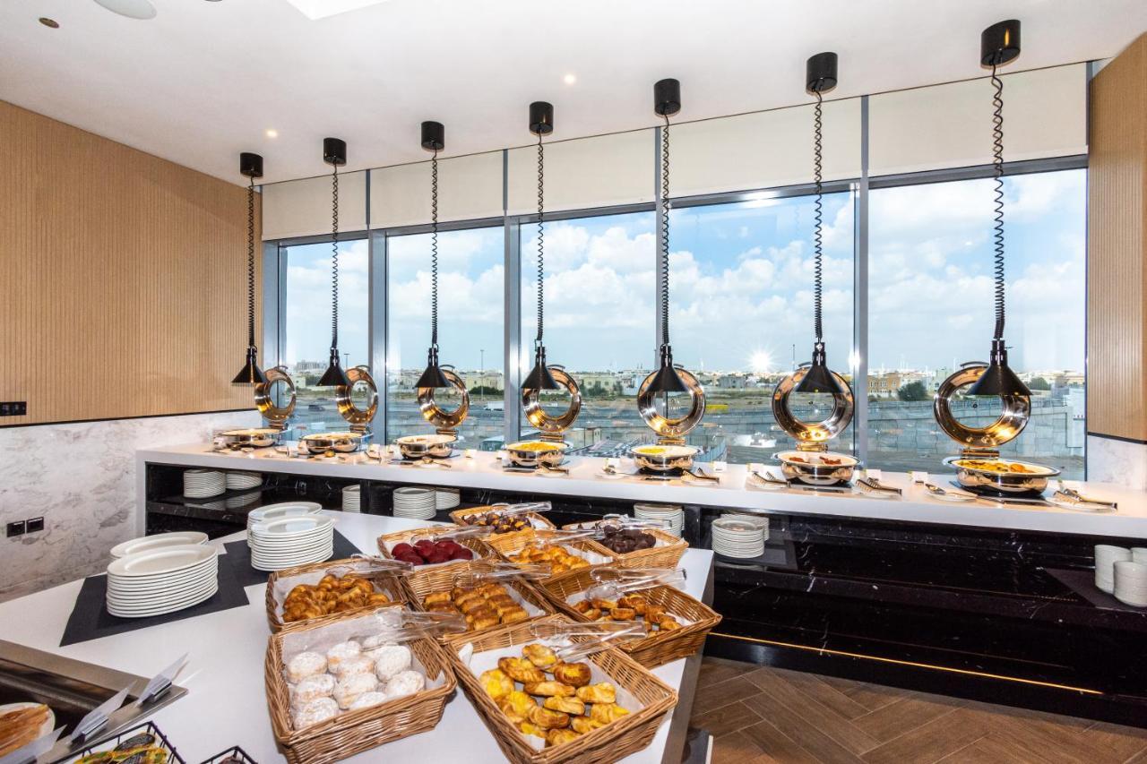 Premier Inn Dubai Dragon Mart Extérieur photo
