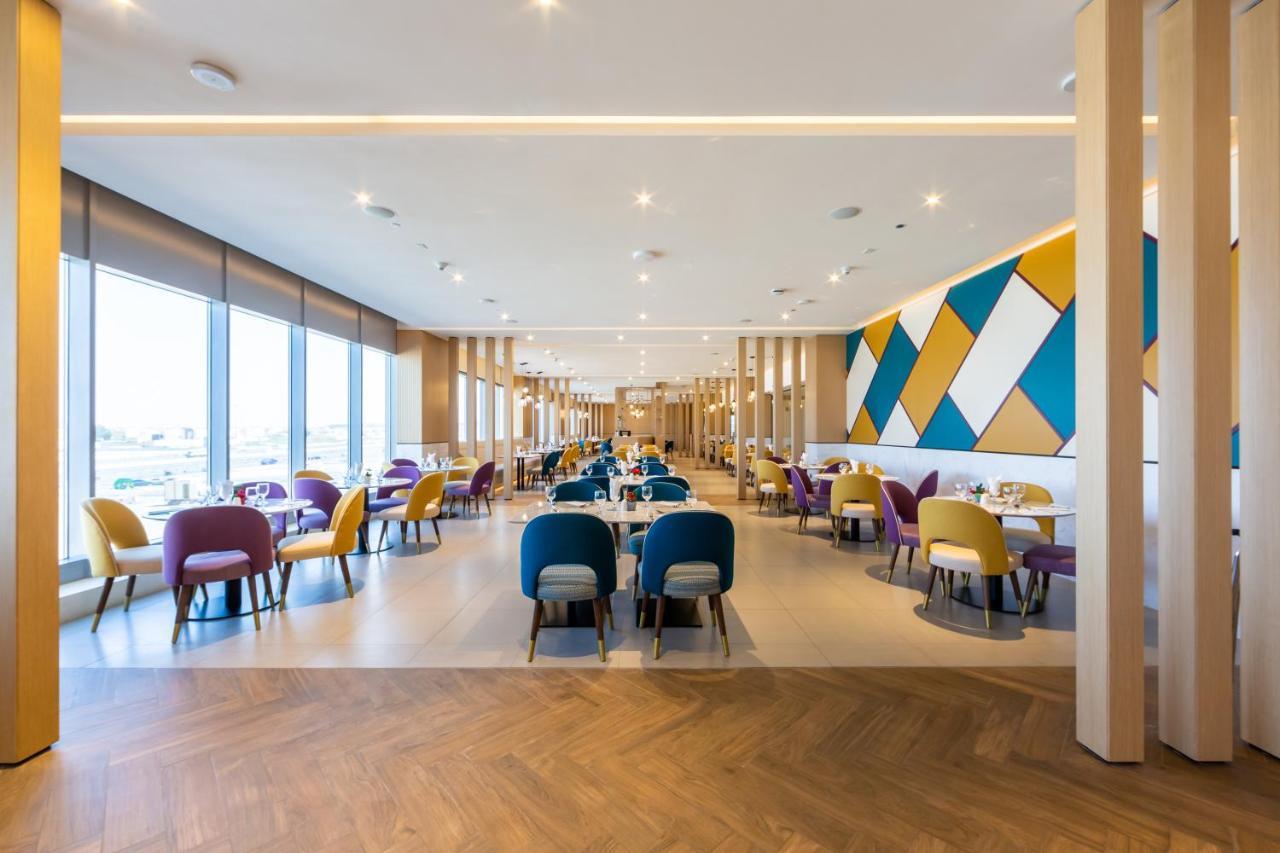 Premier Inn Dubai Dragon Mart Extérieur photo